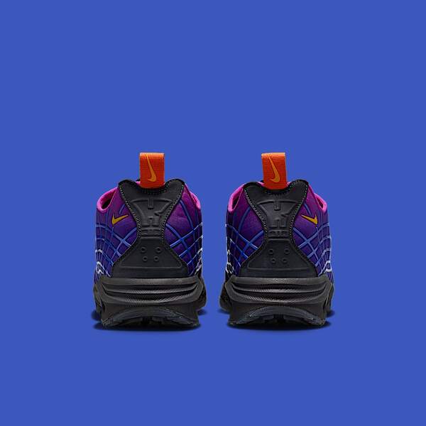 Kids of Immigrants x Nike Air Max SNDR 